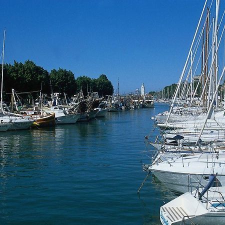 Hotel Milano Ile De France Rimini Luaran gambar