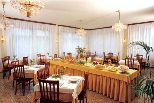 Hotel Milano Ile De France Rimini Luaran gambar