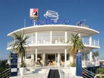 Hotel Milano Ile De France Rimini Luaran gambar